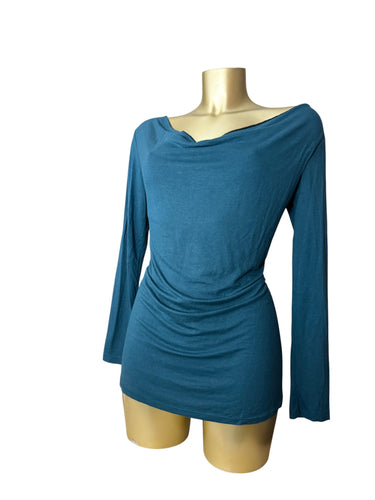 Green plunge neck long sleeves top (S/M)