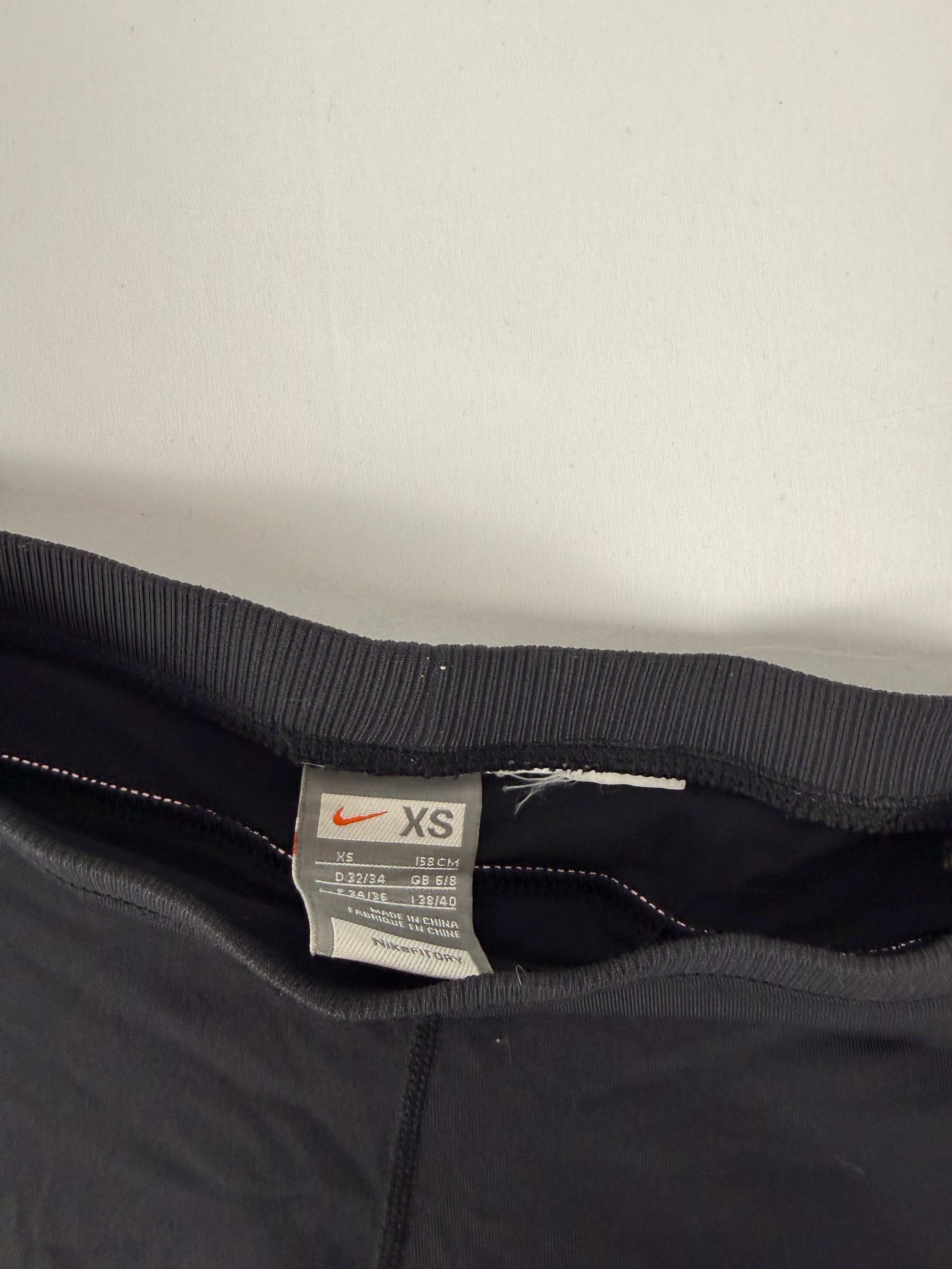 Pantalon droit taille basse en jean noir (XS)
