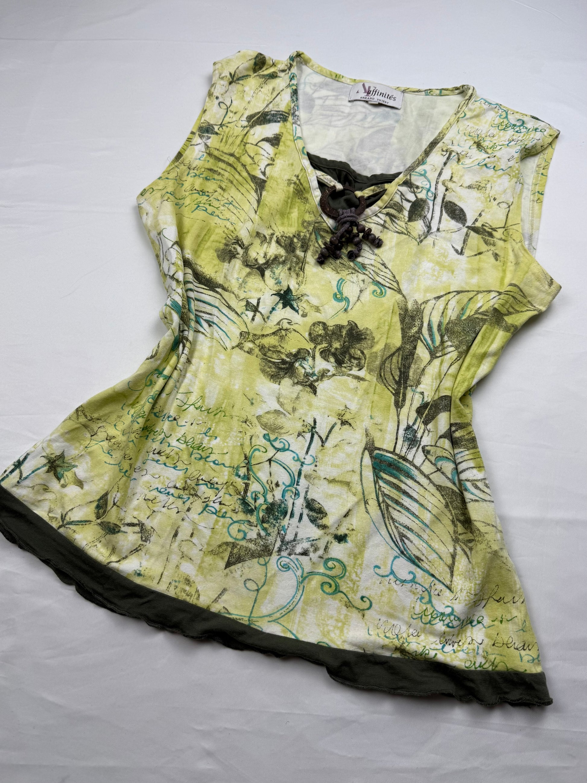 Green graphic tank top (L)