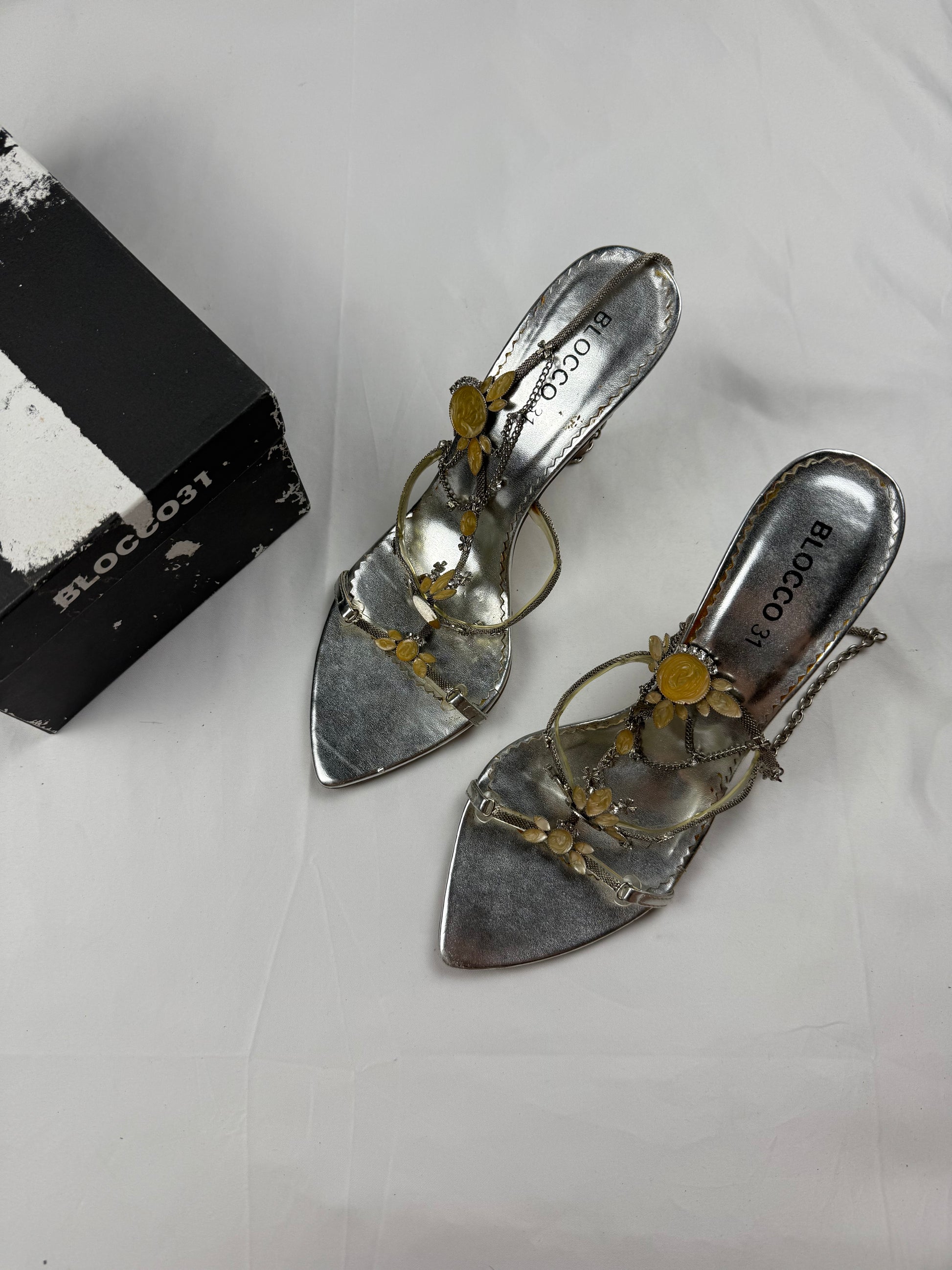 Silver charms heels (39)