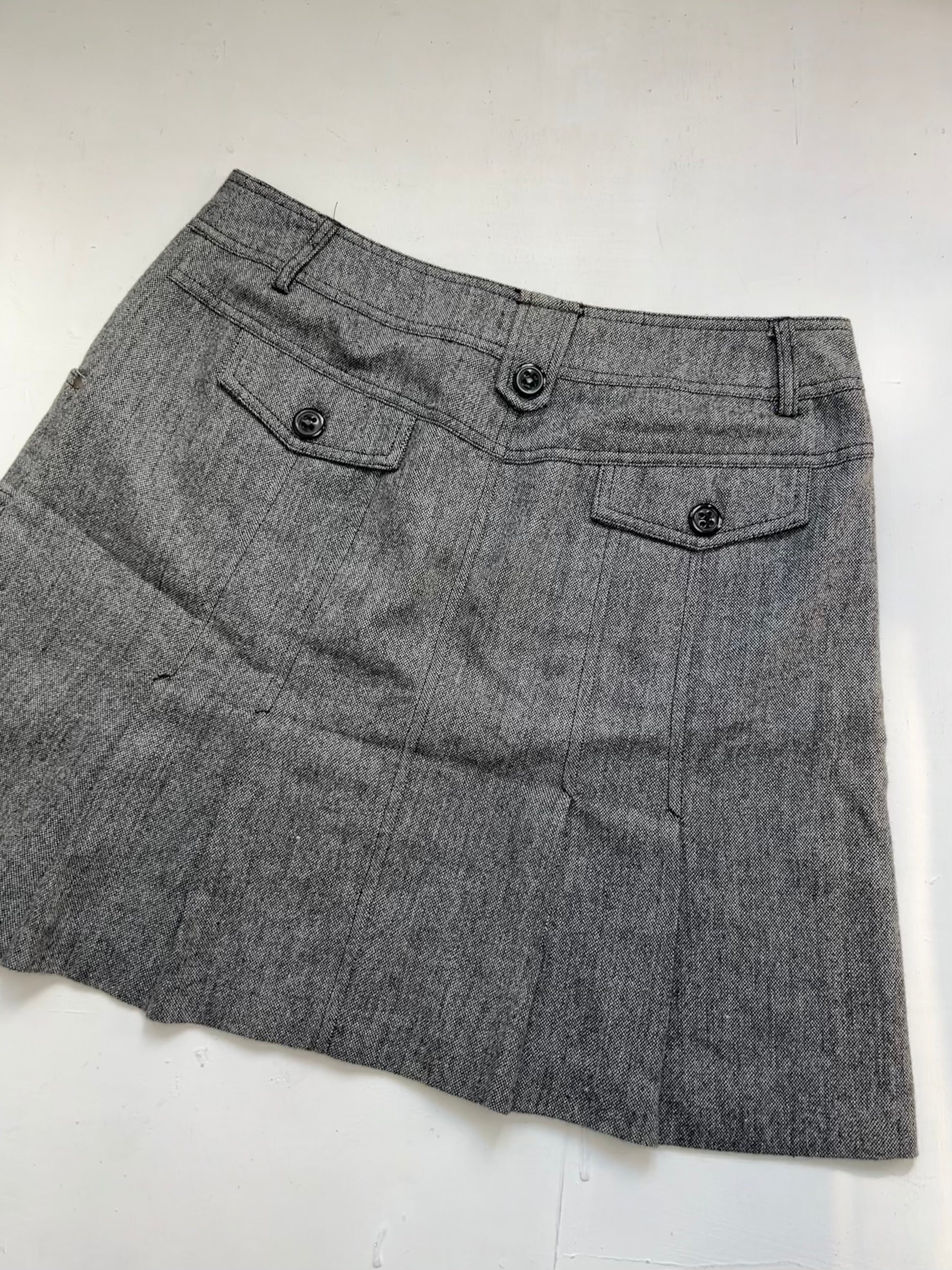Grey pleated mid skirt (M)