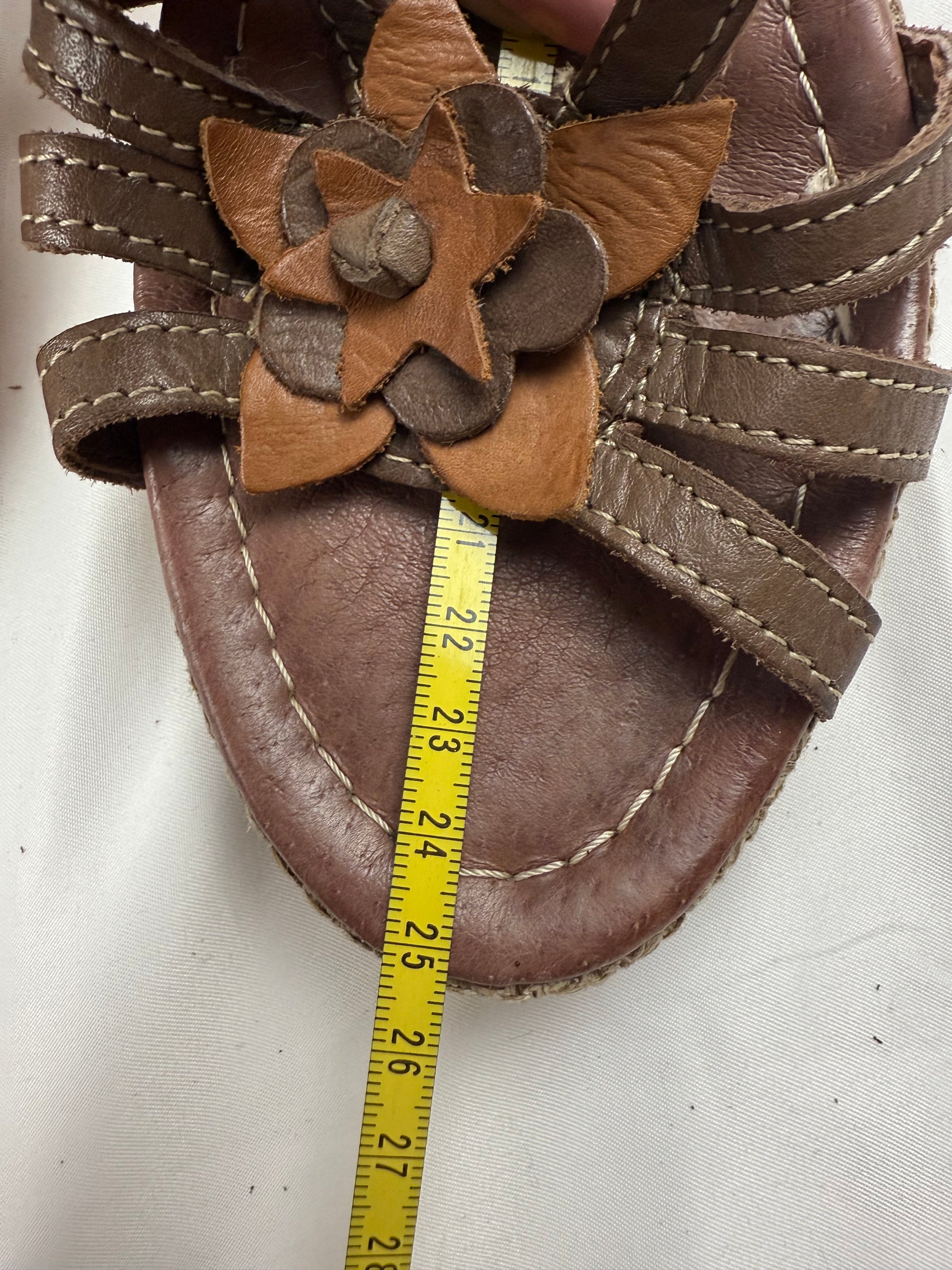 Brown real leather wedge heels (39)