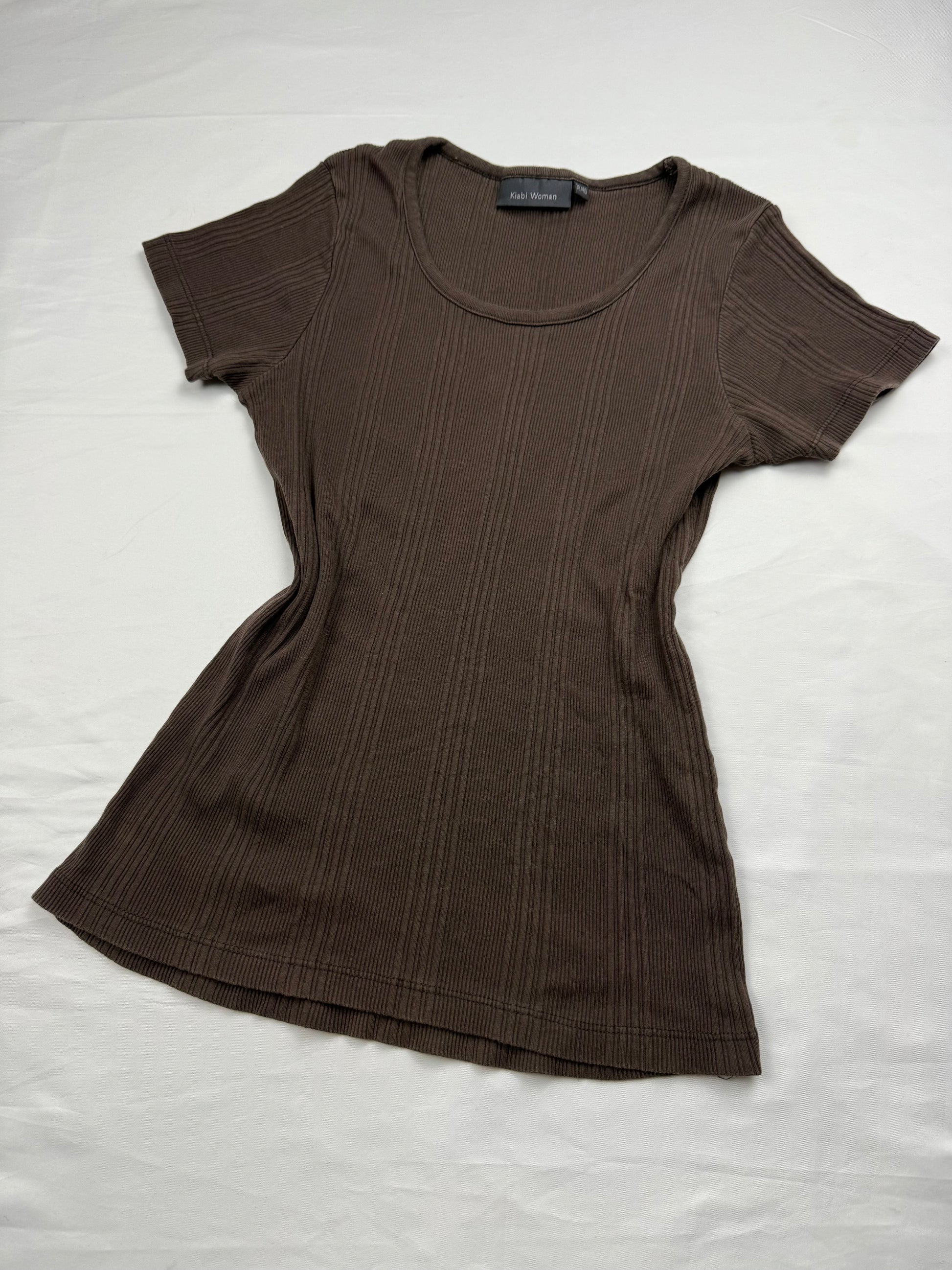 Brown ribbed stretchy tee (M/L)