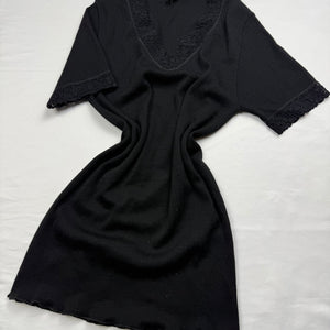 Black lace neck knitted ribbed tee (M/L)