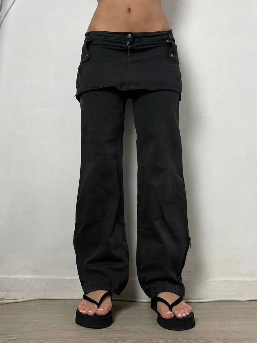 Pantalon baggy taille basse en jean noir avec mini-jupe (M/L)