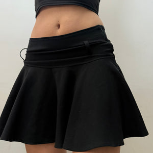 Black low rise mini pleated skirt (S)