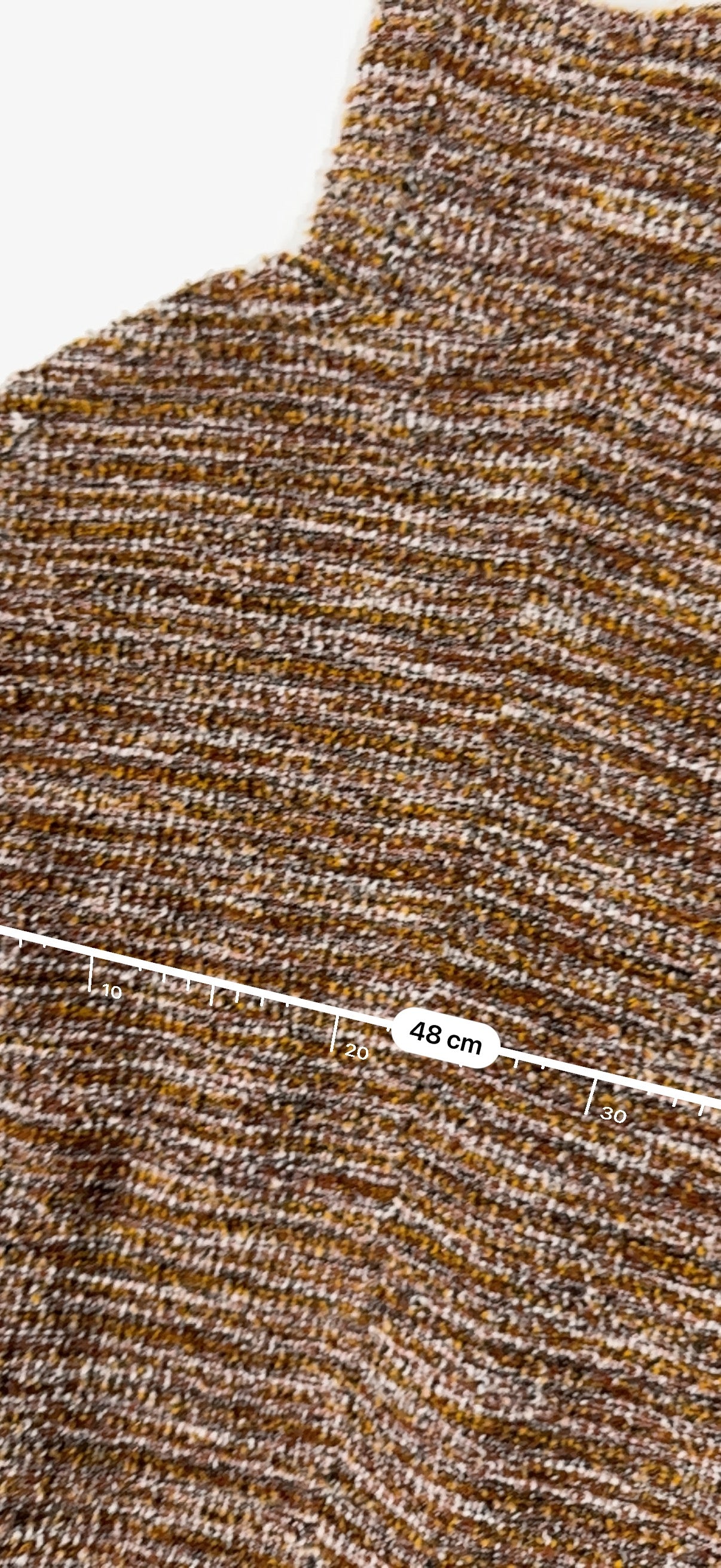 Beige turtleneck jumper (S/M)