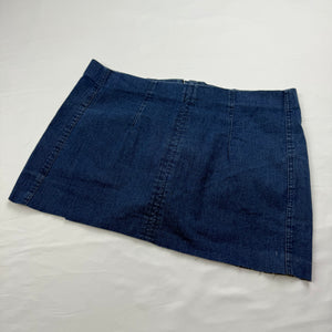 Navy denim super stretchy low rise mini skirt (S)
