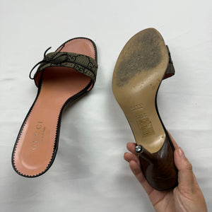 Brown monogram kitten heels mules (37.5)