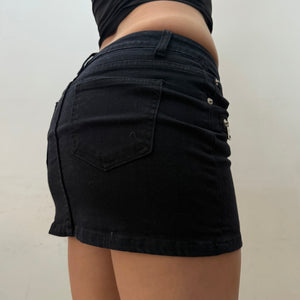 Black low rise mini skirt (XS)
