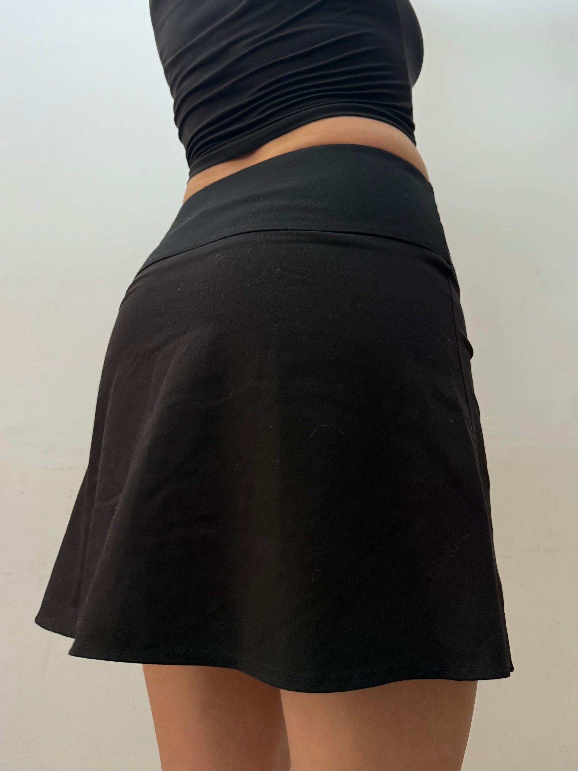 Black lace up mini pleated skirt (S)
