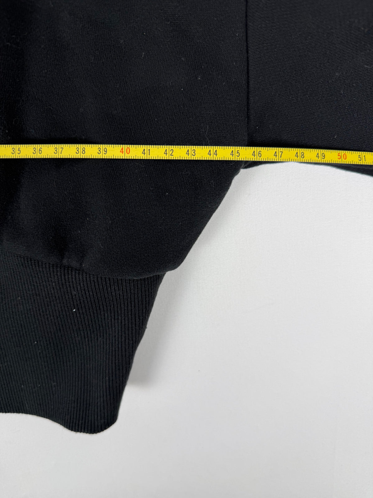 Black zip up crop faux fur hoodie (M)