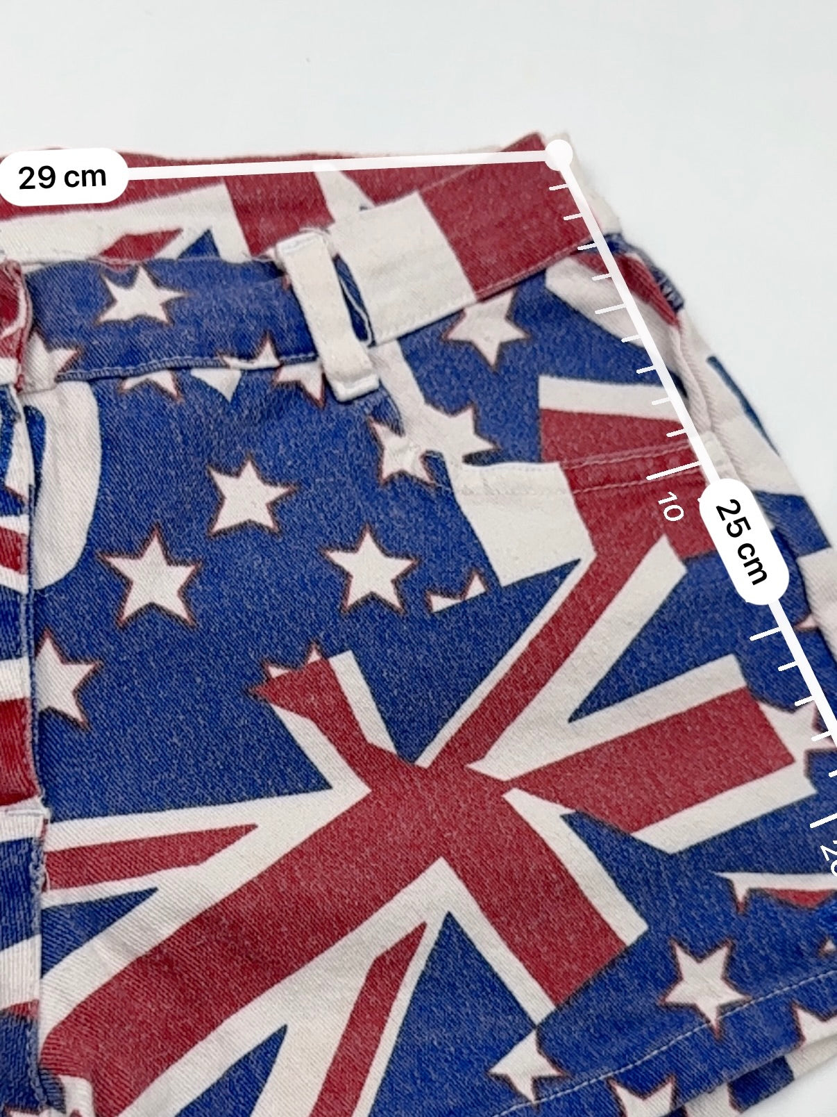 Flags print mid rise mini short (XS/S)