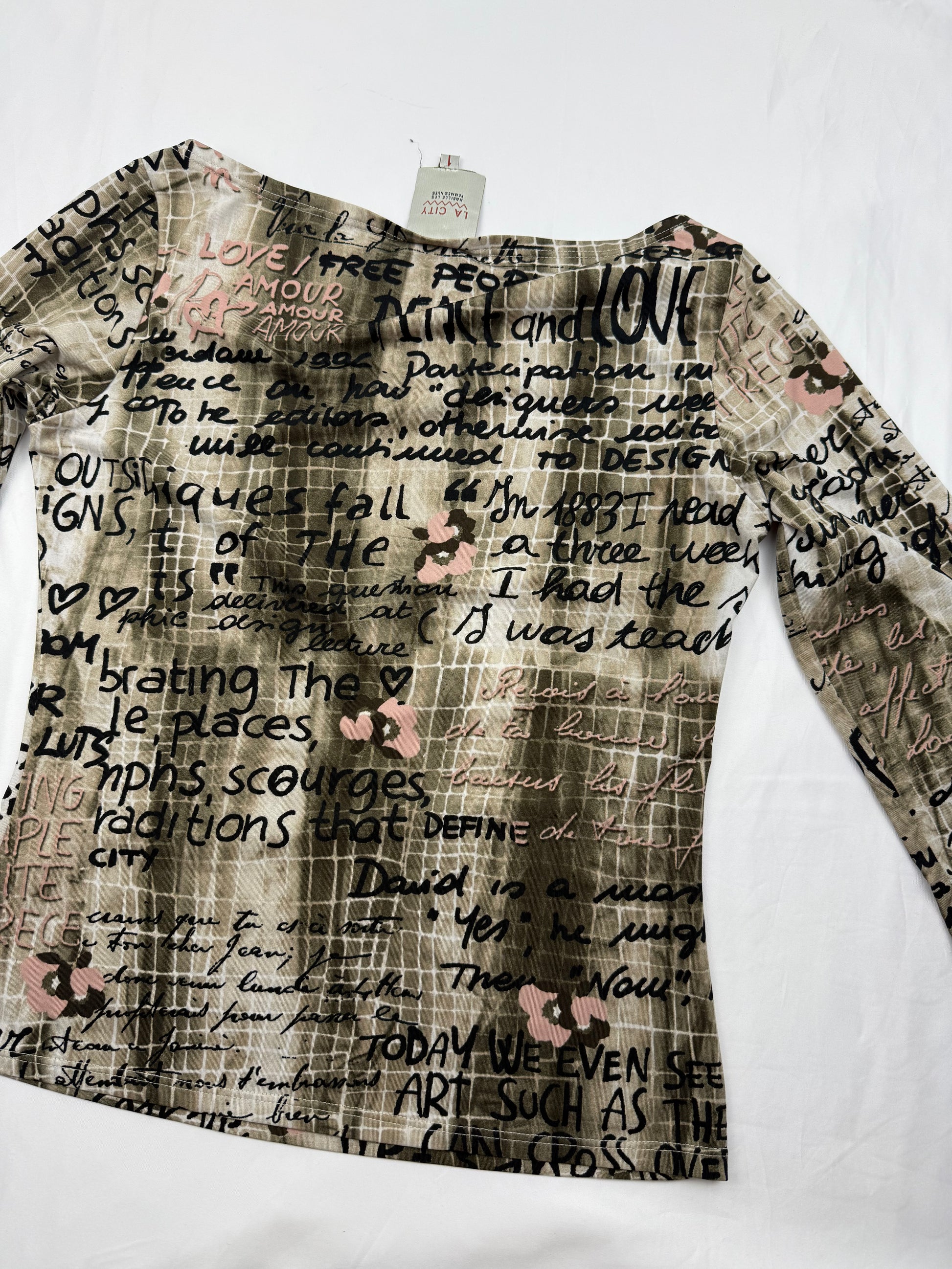 Khaki graphic long sleeves top (S/M)
