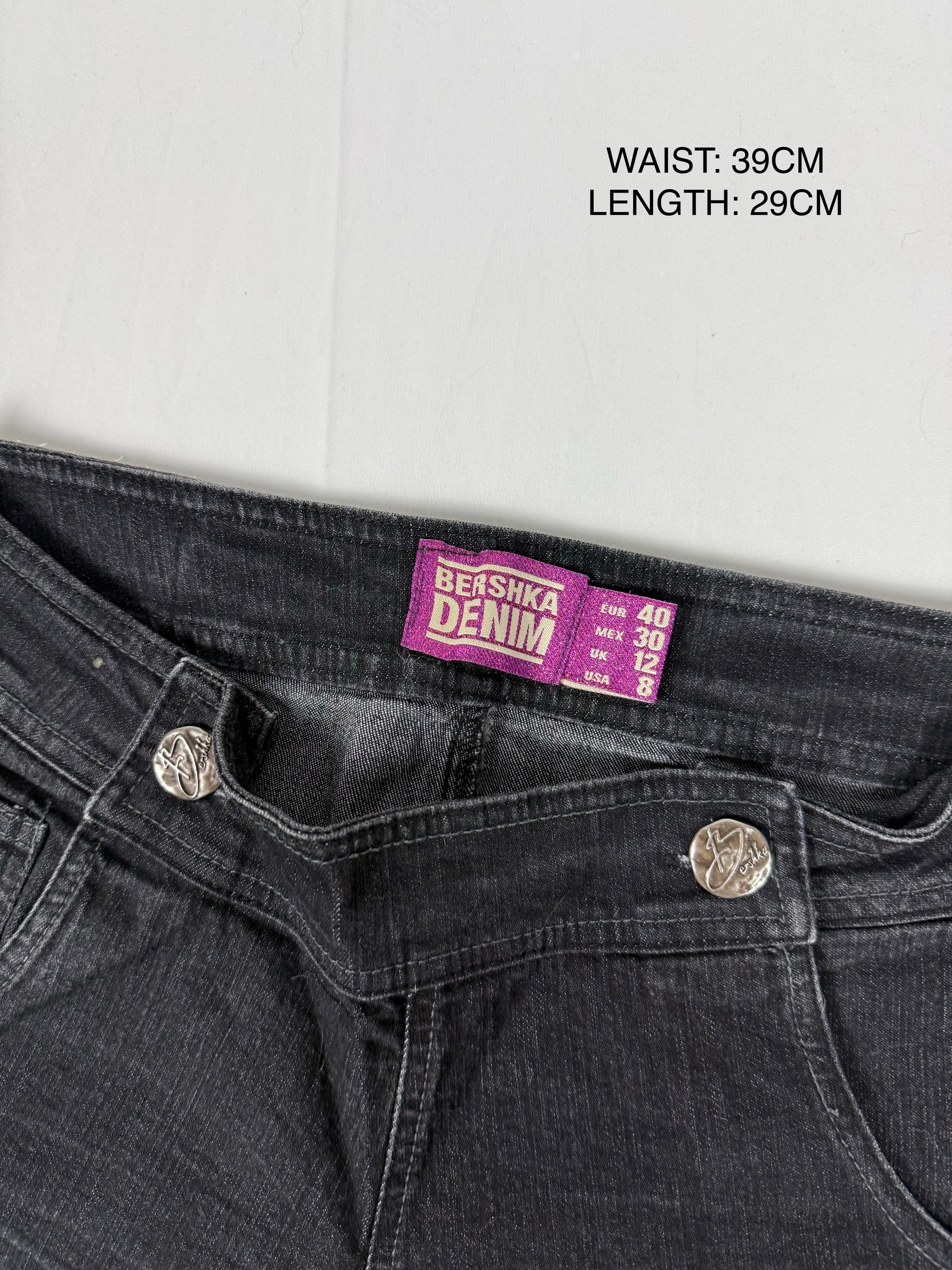 Black low rise denim mini short (L)