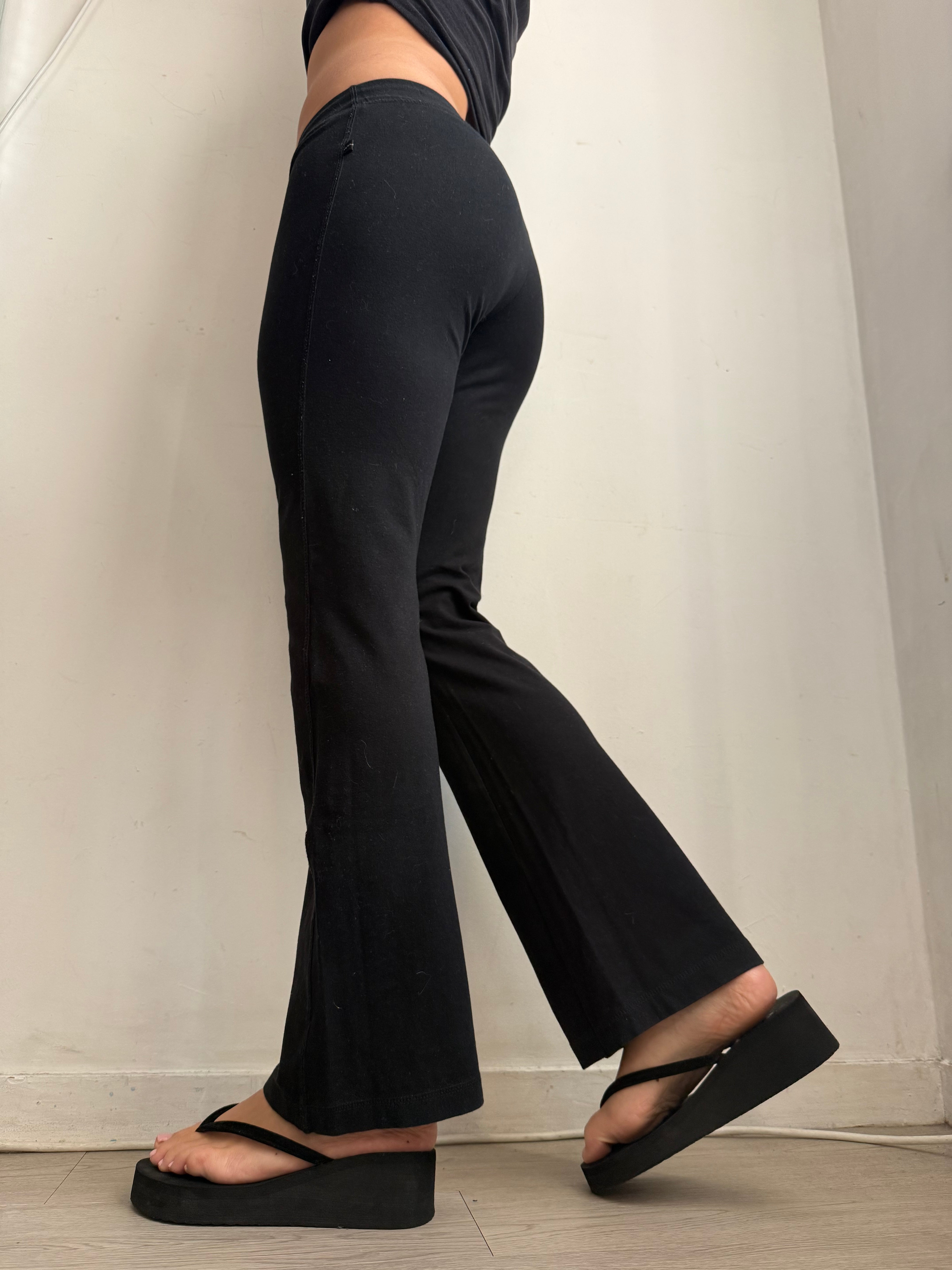 Pantalon droit taille basse en jean noir (XS)