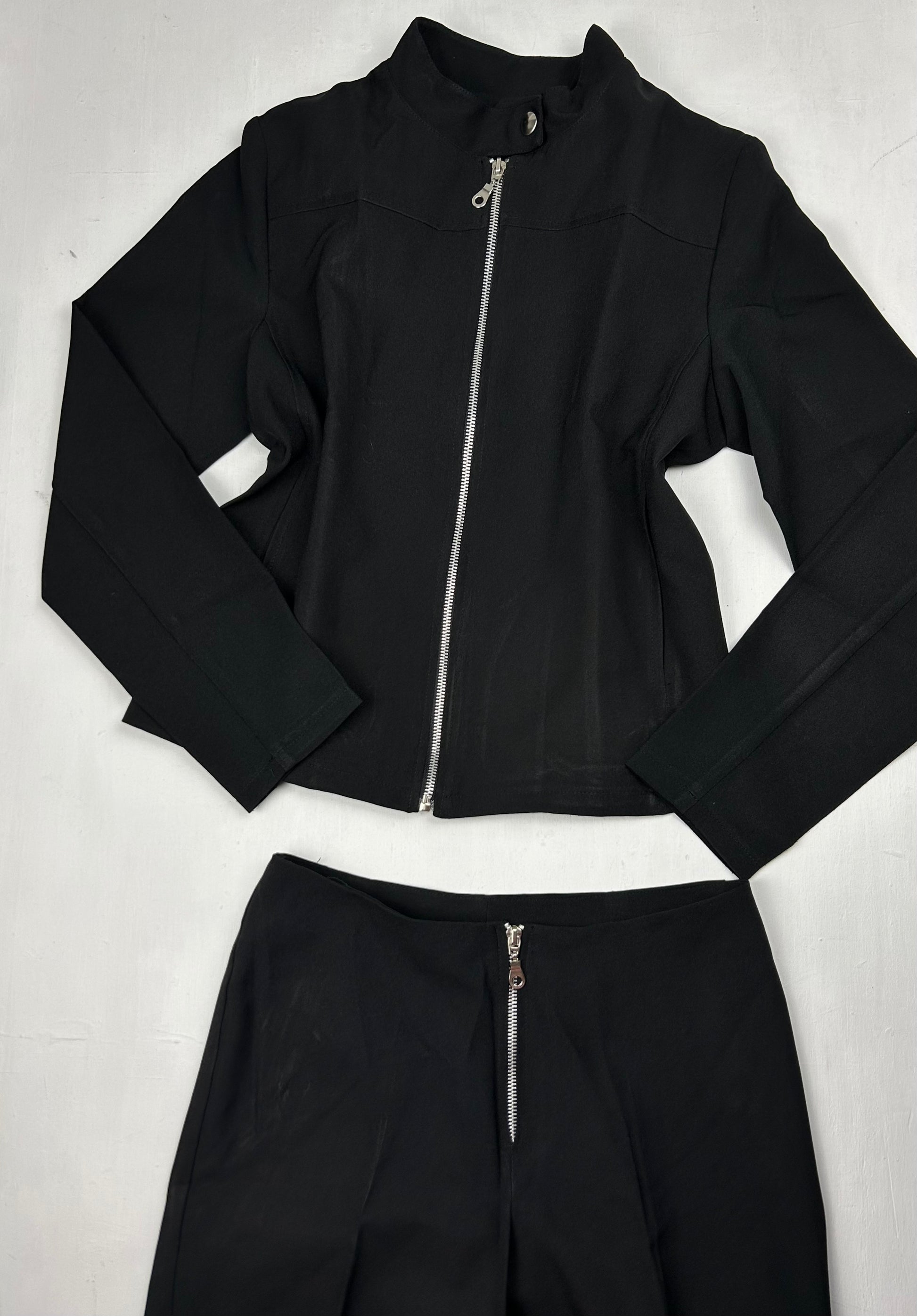 Black zip up blazer office siren jacket + capri pants set (S/M)