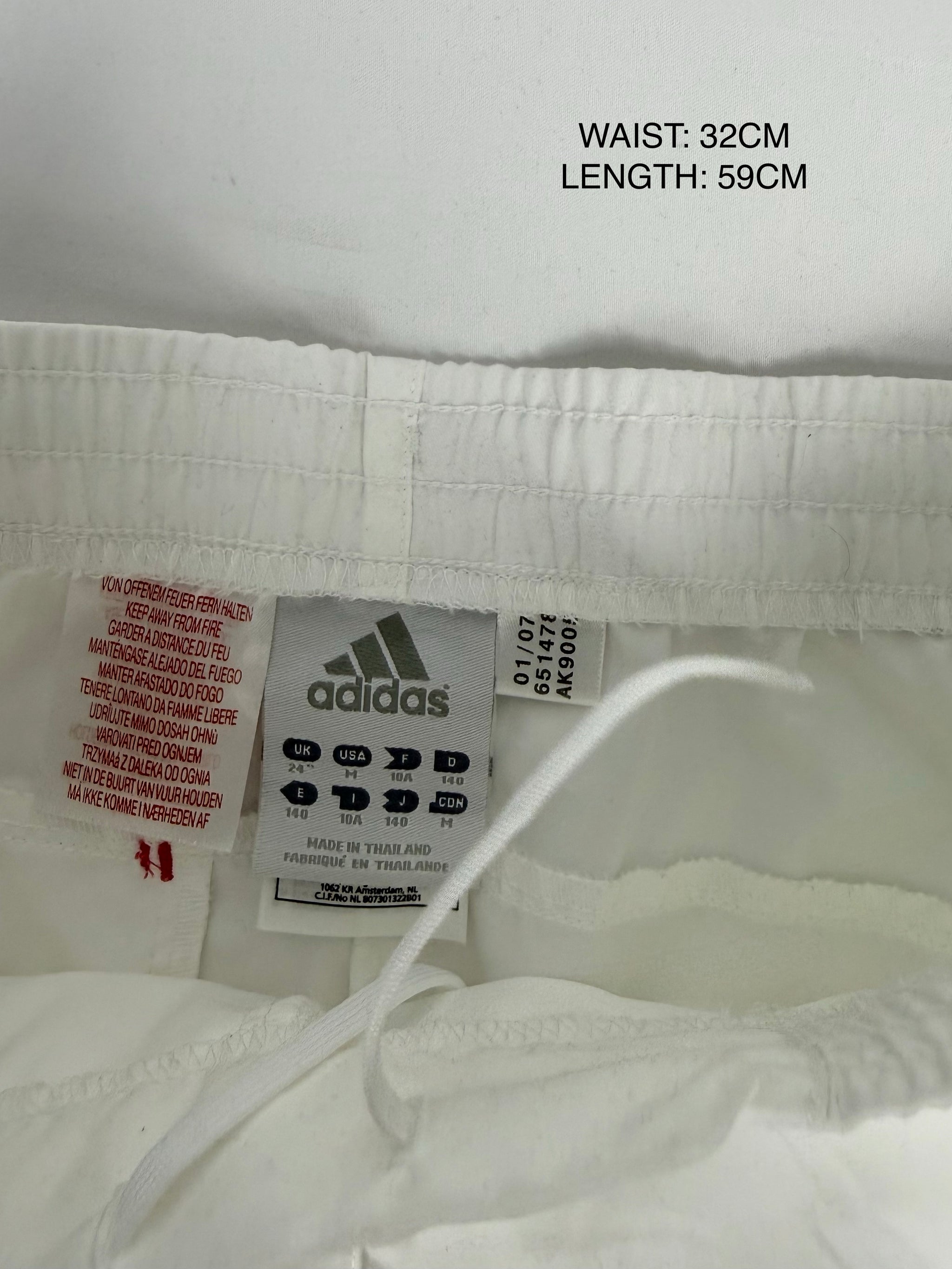 White activewear capri pants (XXS)