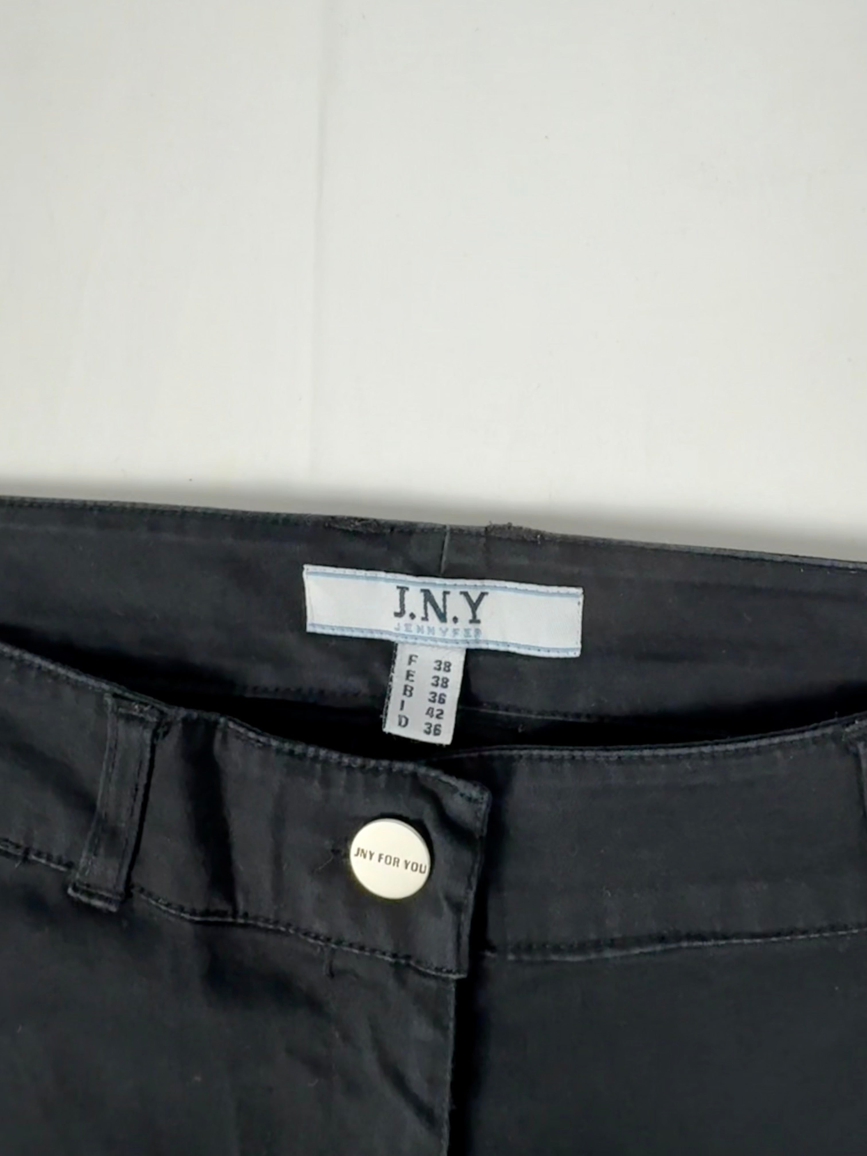 Black low rise capri pants (S/M)