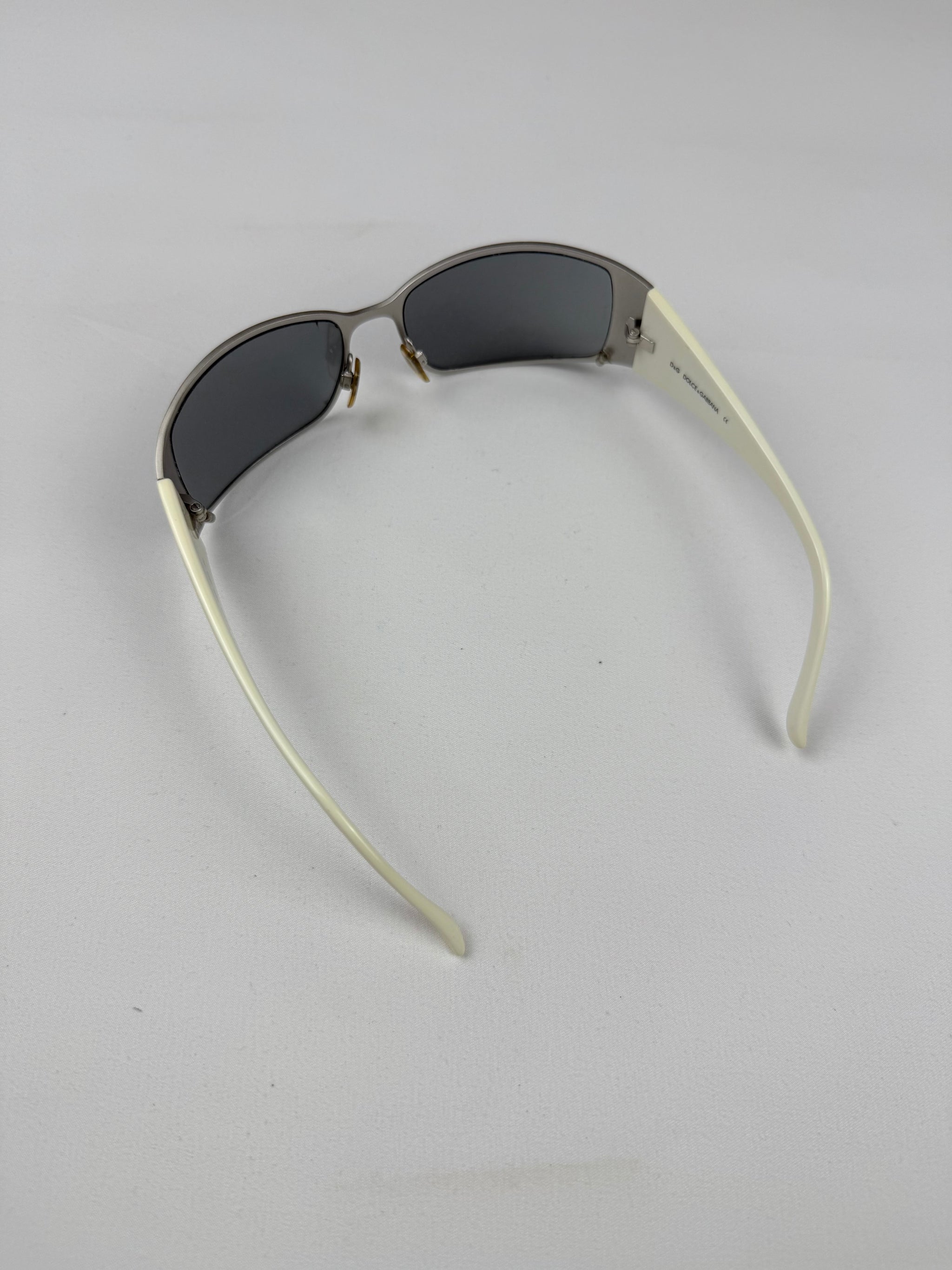 White & silver logo sunglasses