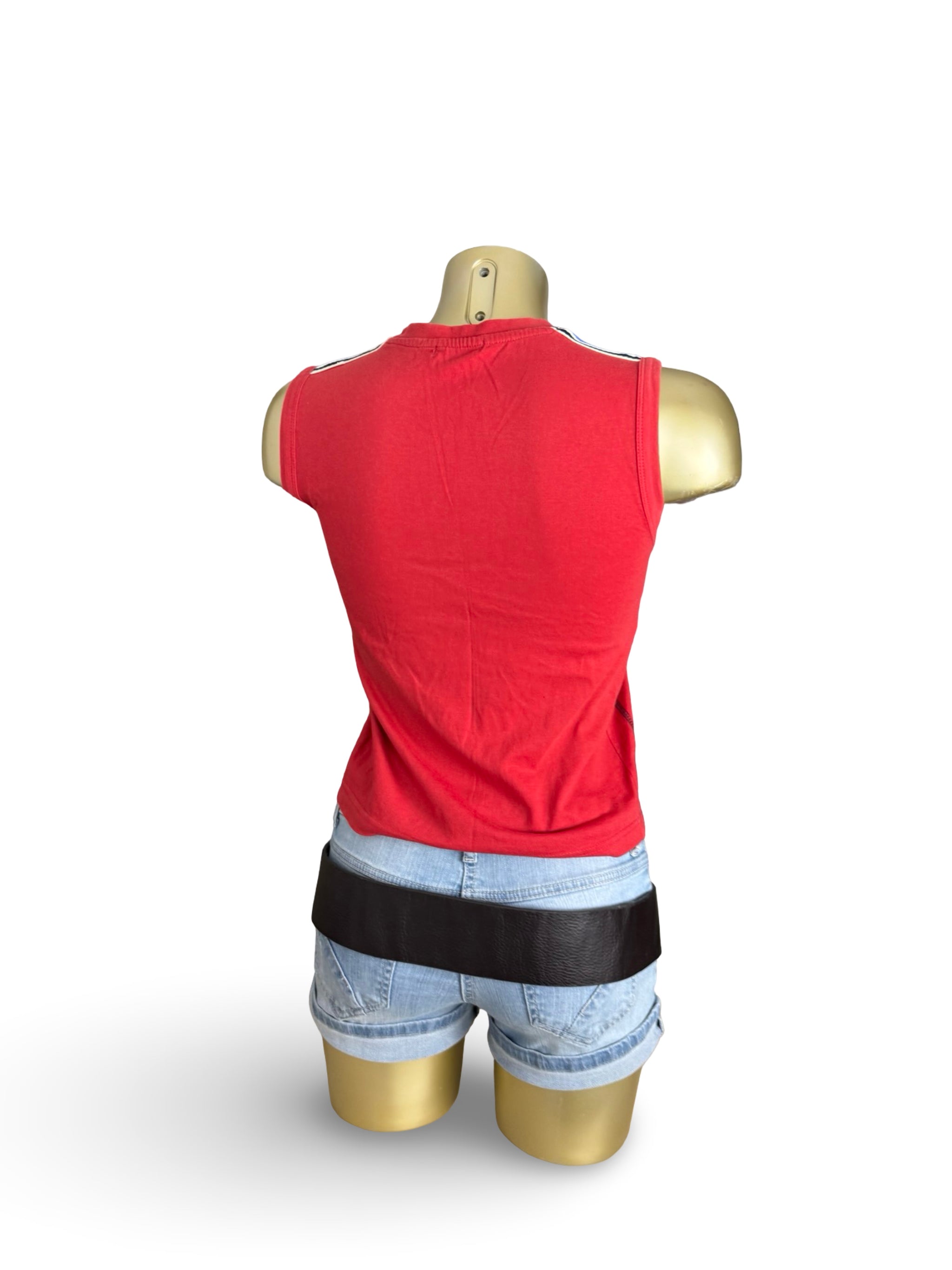 Red activewear graphic top (XS)