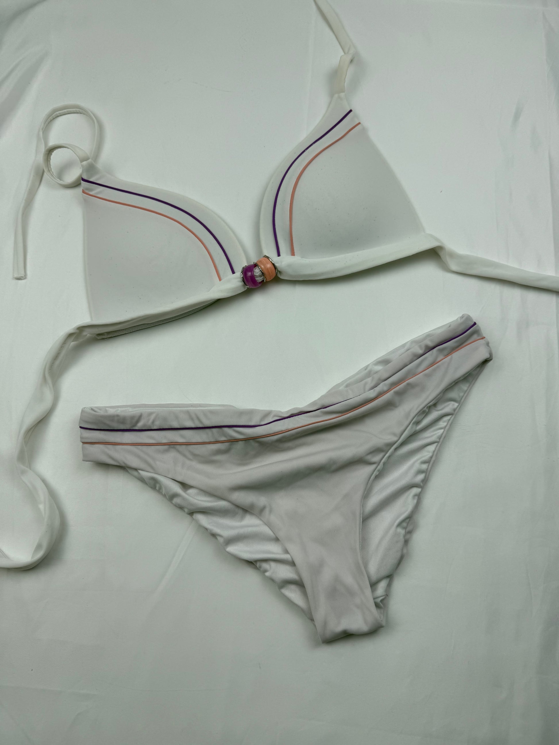 White padded bikini set (M/L)