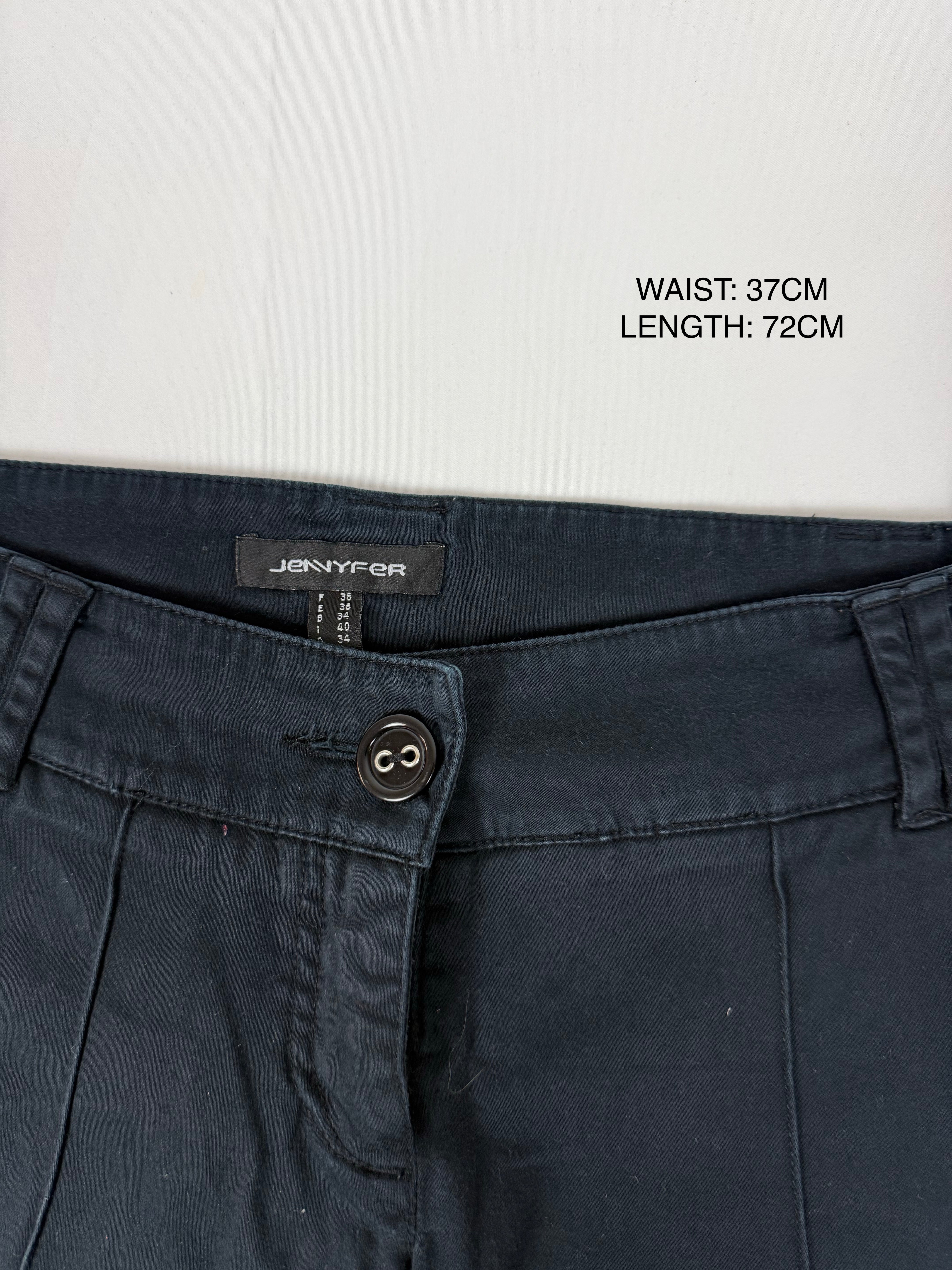 Black low rise capri pants (S)