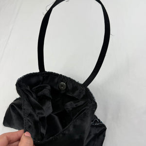 Black silky & sequins handbag (23x20cm)