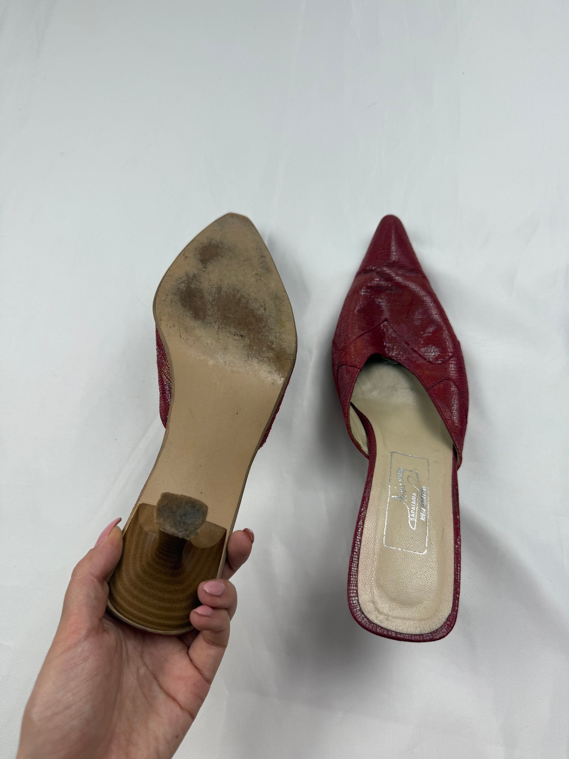 Red pointed toes kitten heels mules (39)
