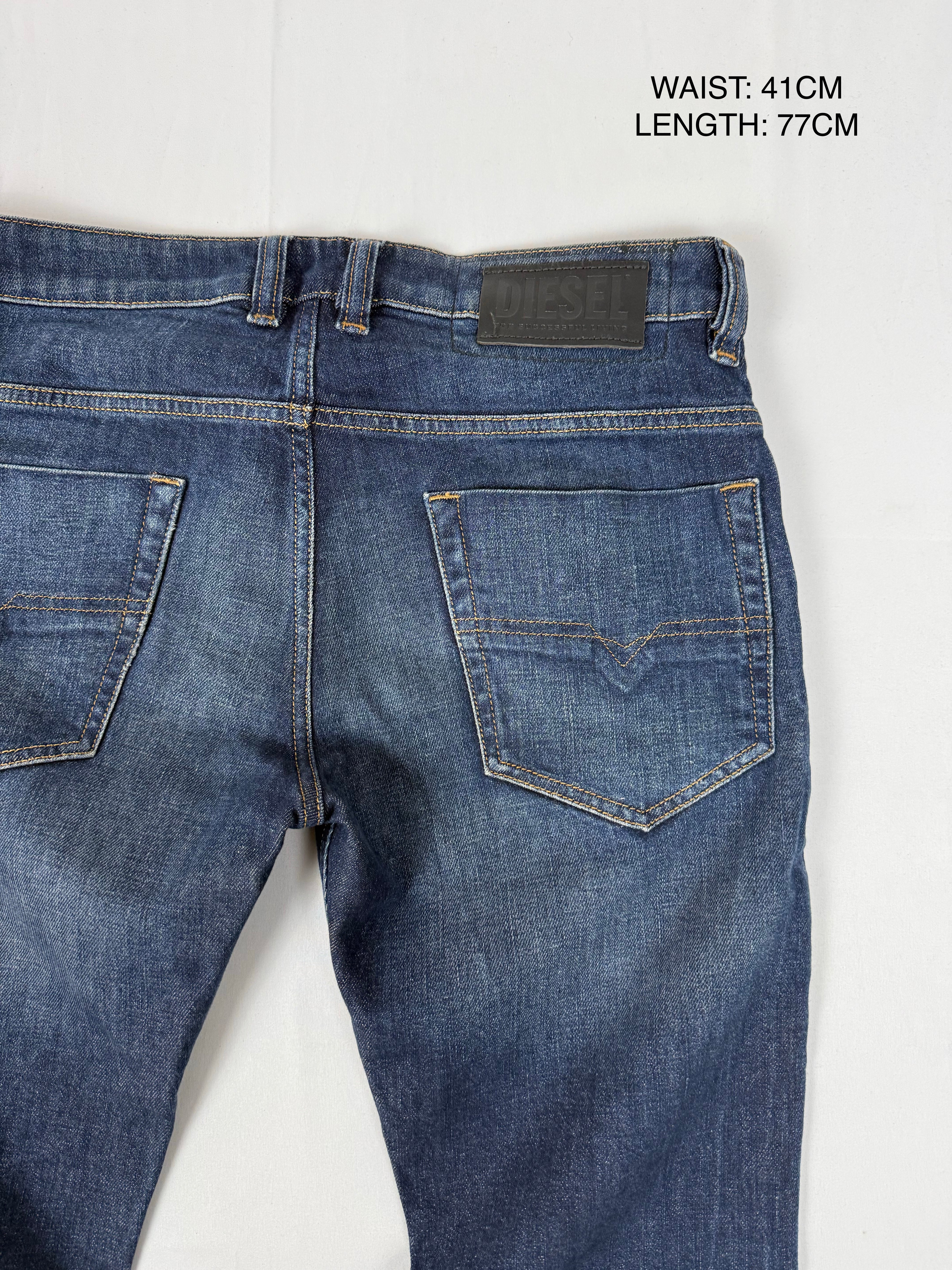 Navy denim low rise capri pants (M)