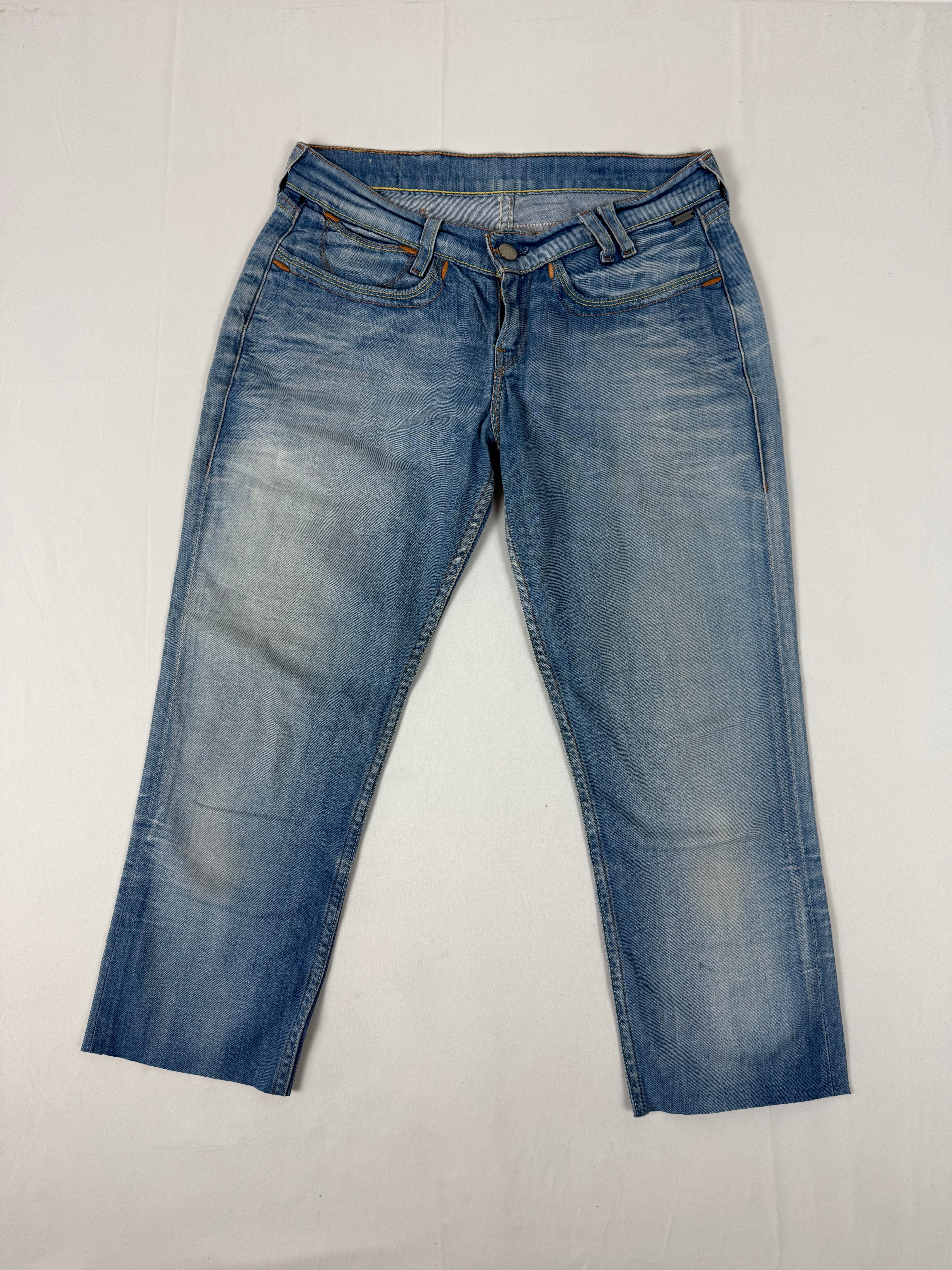 Blue denim low rise capri pants (S)