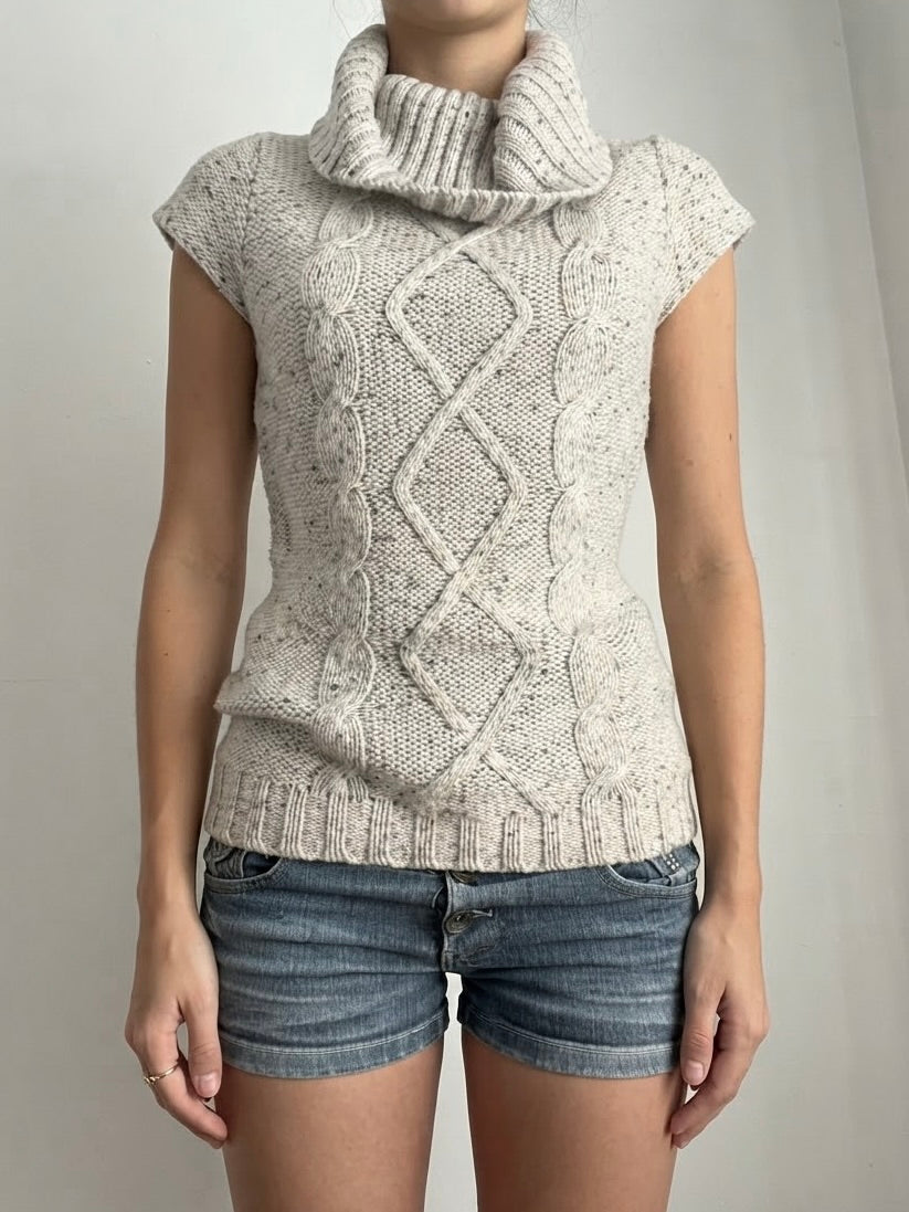 Grey turtleneck sleeveless jumper (M)