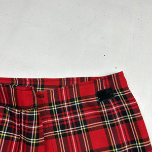 Red check print mini skirt (M)