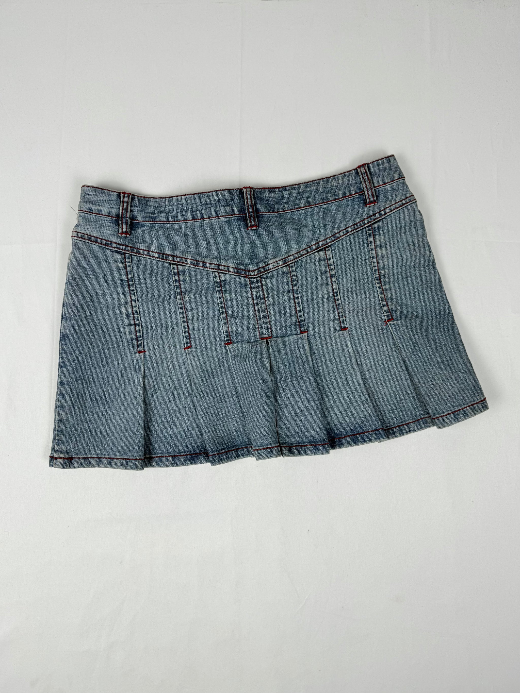 Blue denim low rise pleated mini skirt (L)
