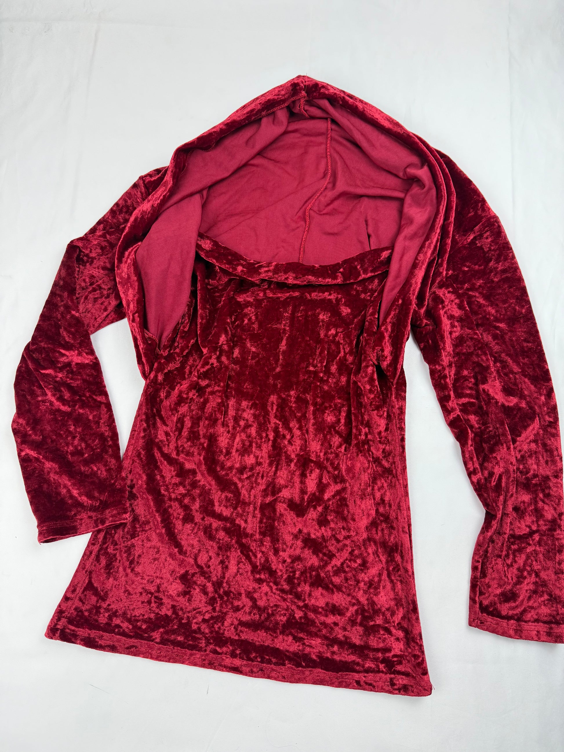 Red velvet tight fit long sleeves top (S)