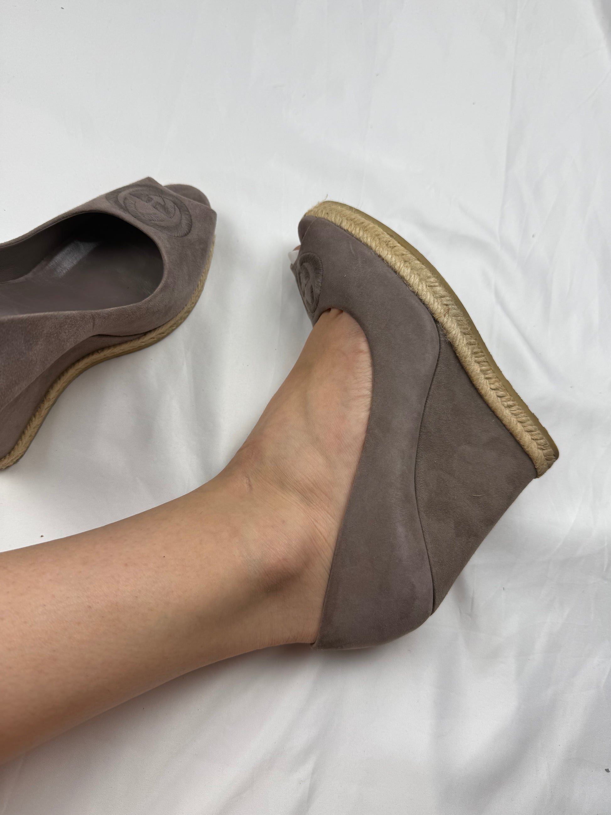 Grey suede monogram open toes wedge heels (37.5)