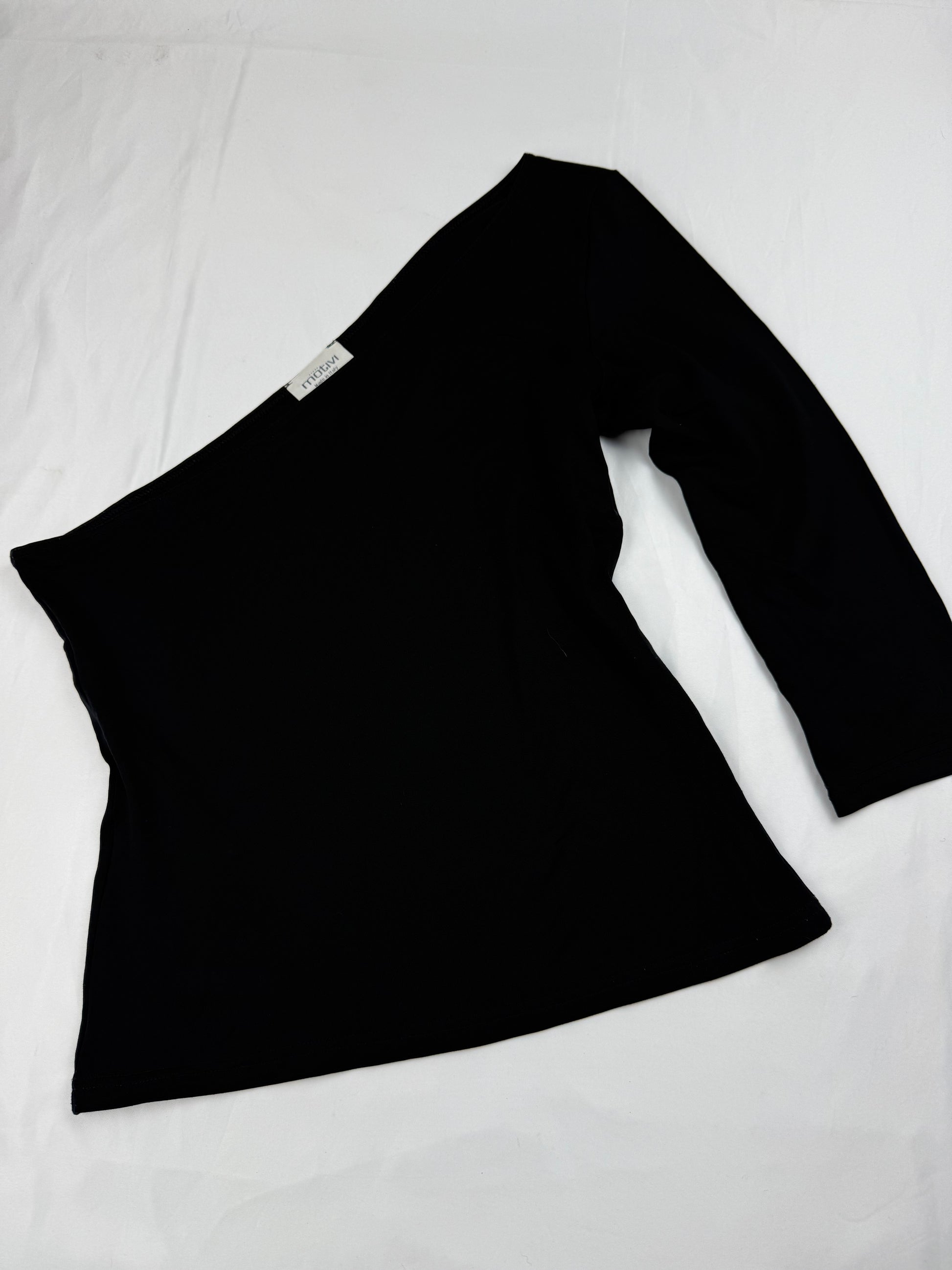 Black lycra stretchy asymmetric one shoulder long sleeves top (S/M)