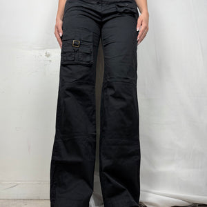Black low rise cargo baggy pants (M)