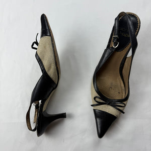 Beige real leather pointed toes kitten heels (37.5)