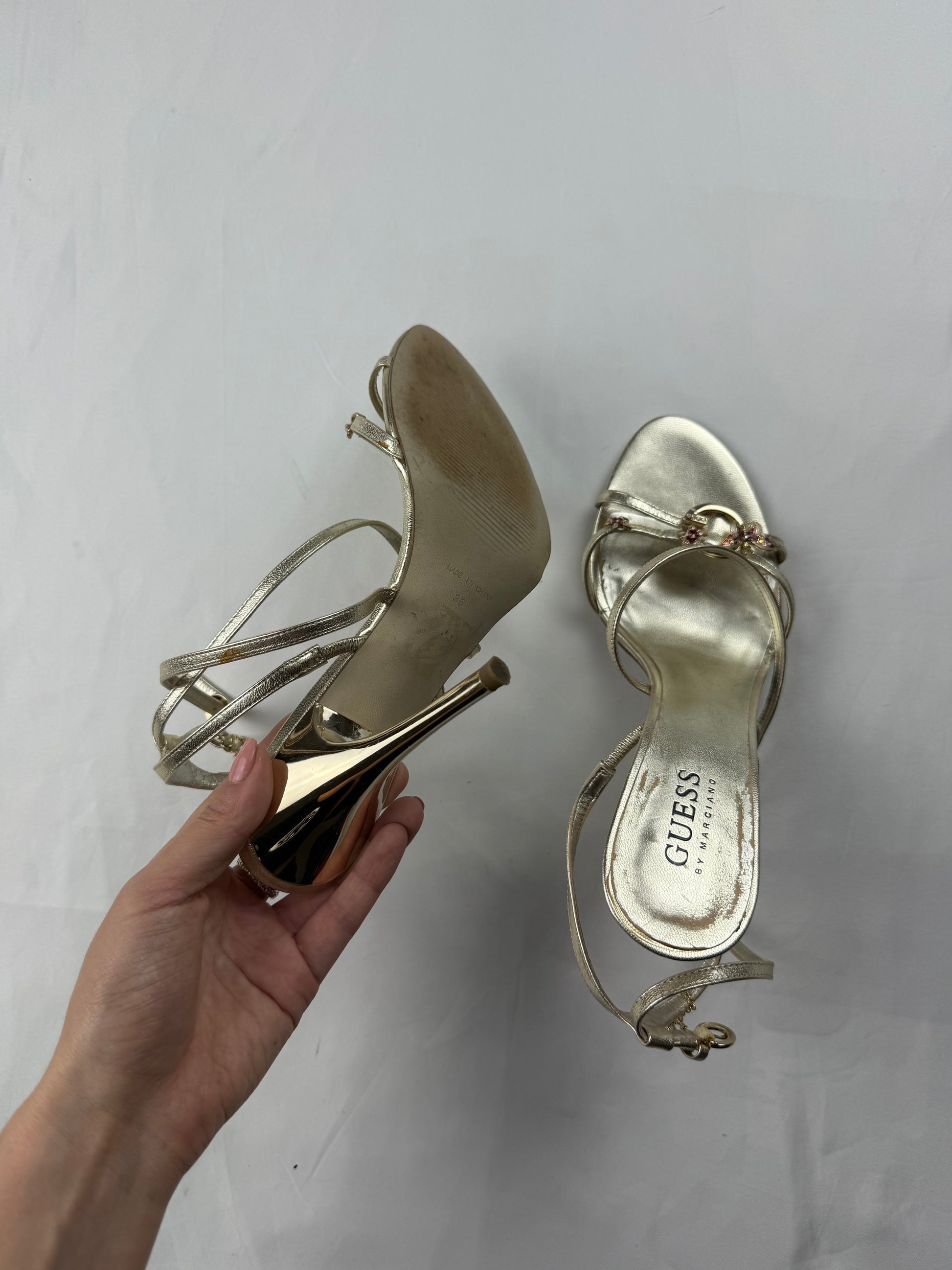 Gold butterfly charms heels (36)