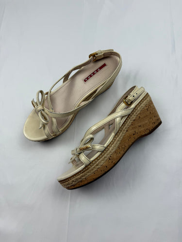 Beige real leather wedge heels (36)