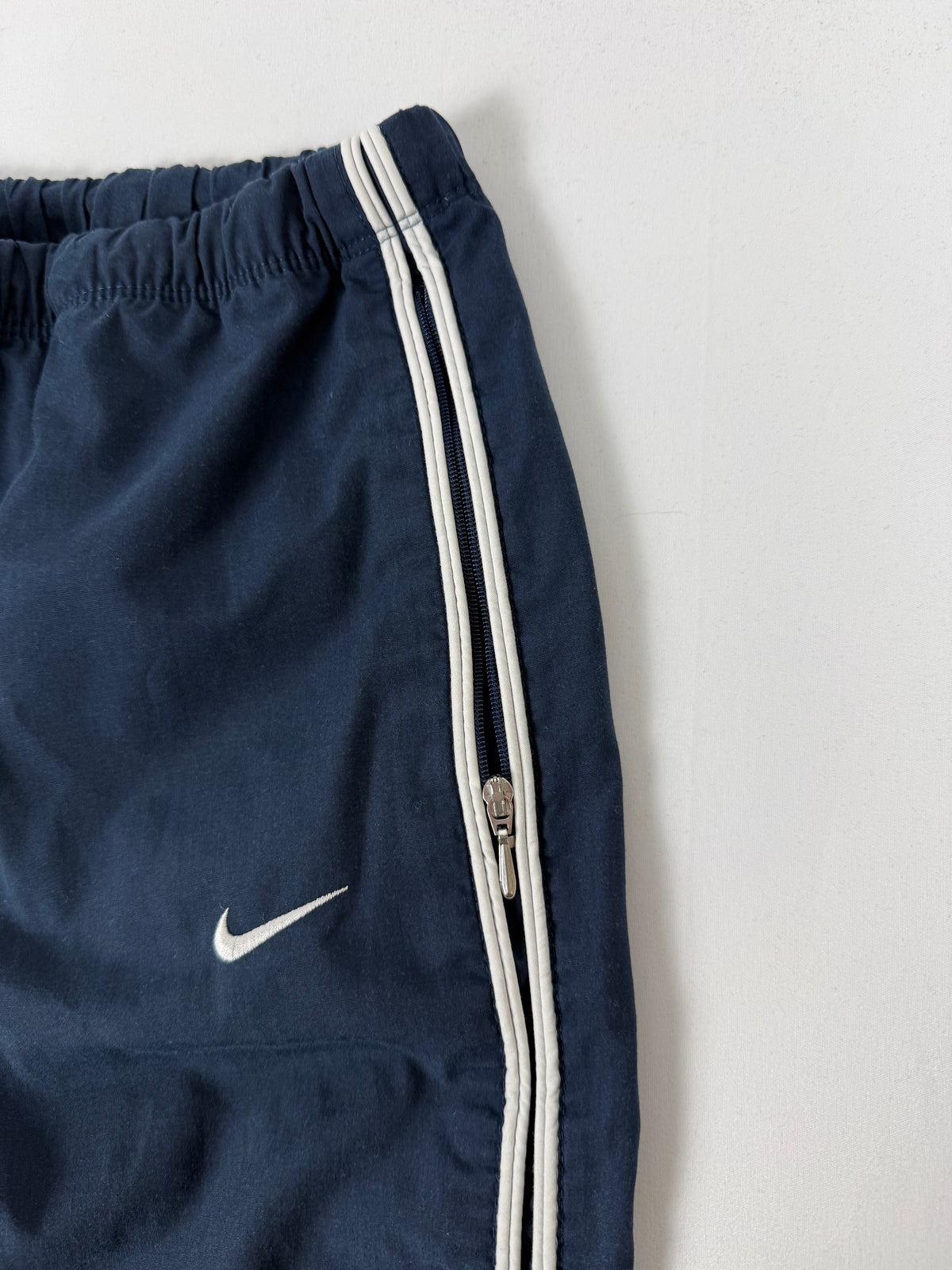 Navy low rise baggy pants (M)