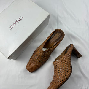 Brown real leather square toes kitten heels mules (39)