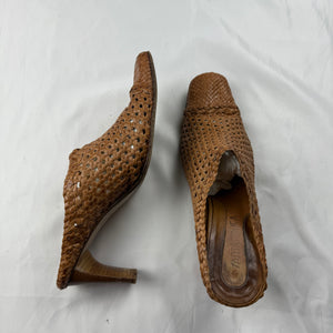 Brown real leather square toes kitten heels mules (39)