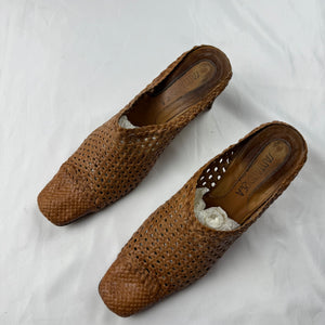 Brown real leather square toes kitten heels mules (39)