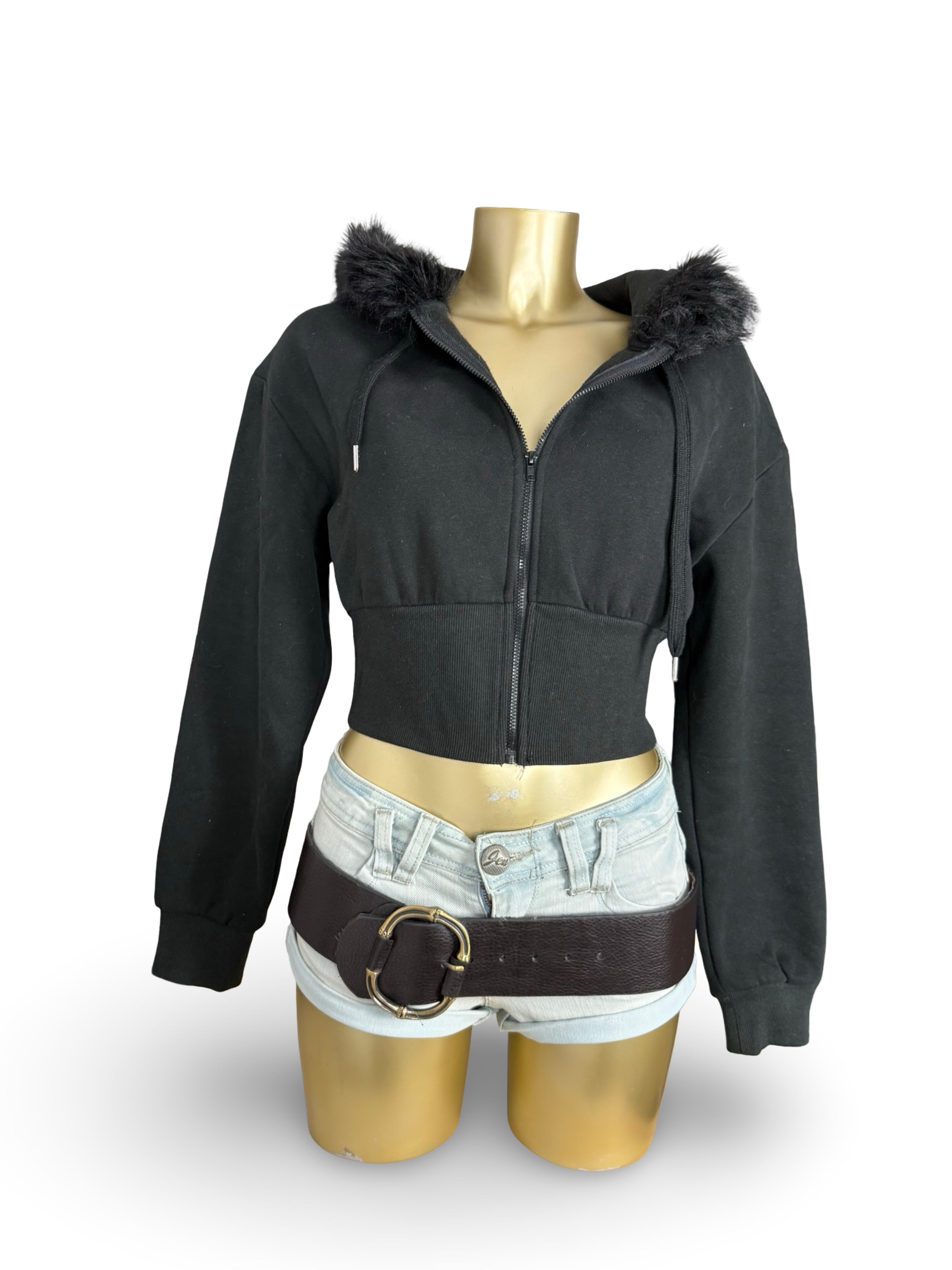 Black zip up crop faux fur hoodie (M)