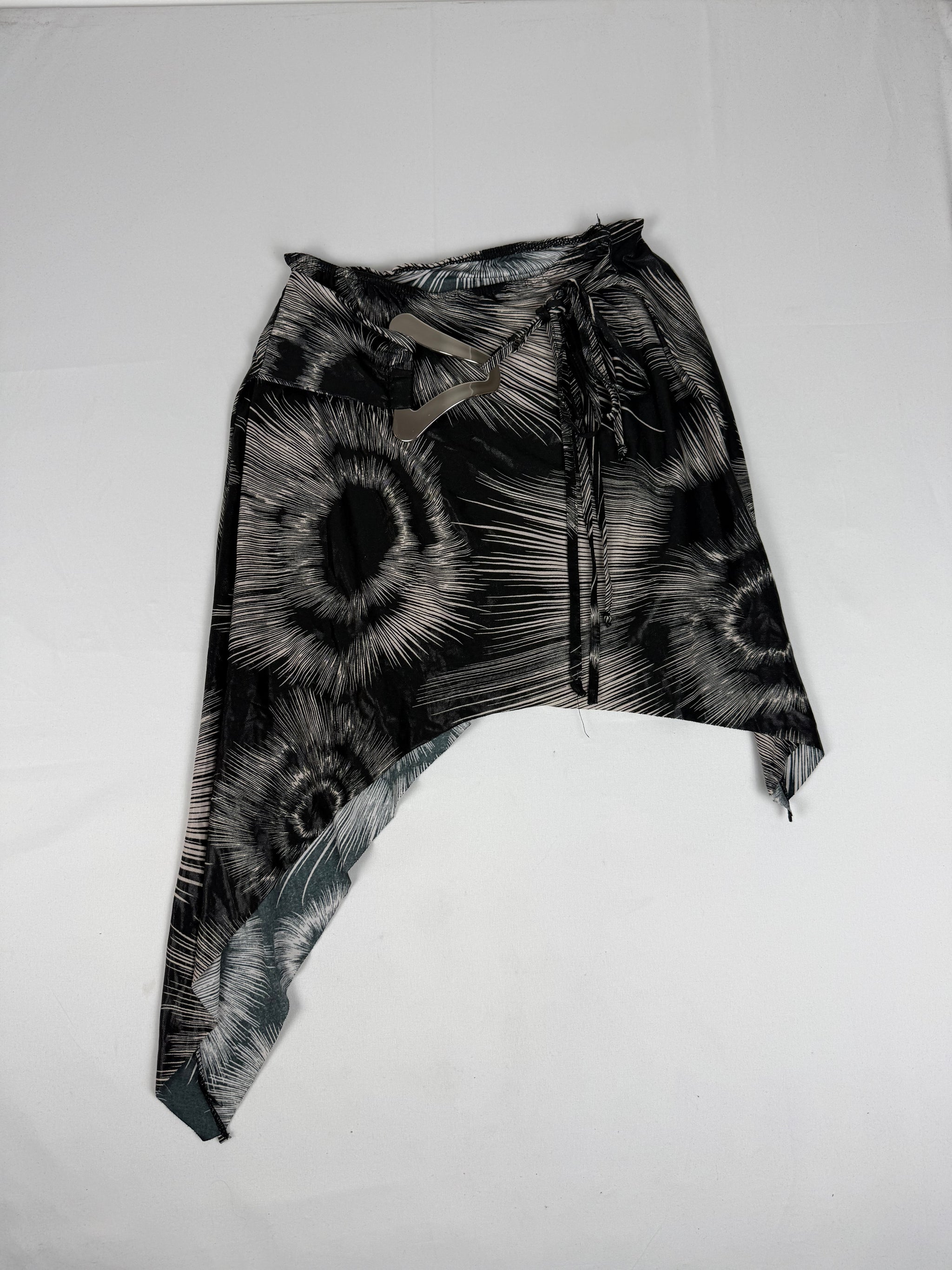 Black graphic asymmetric low rise skirt (S/M)