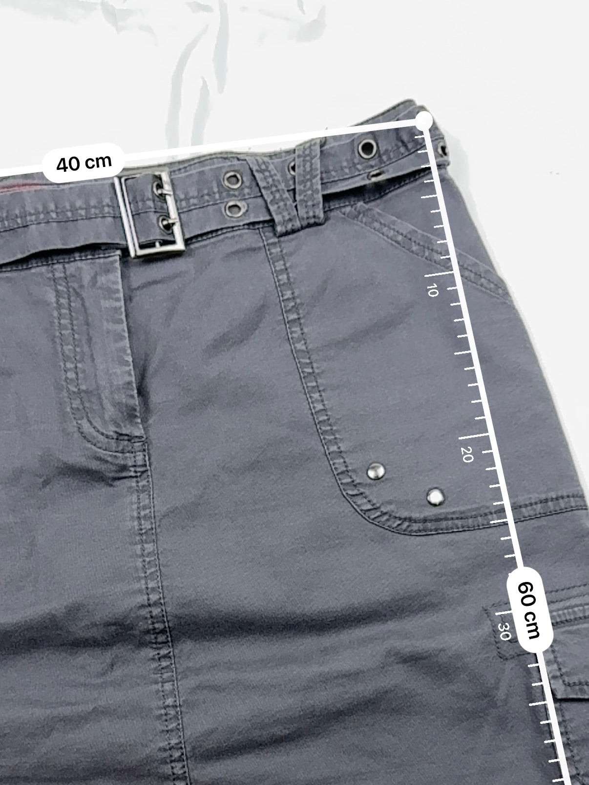 Grey cargo mid skirt with removable belt  (M)