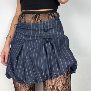 Navy striped low rise balloon mini skirt (S/M)