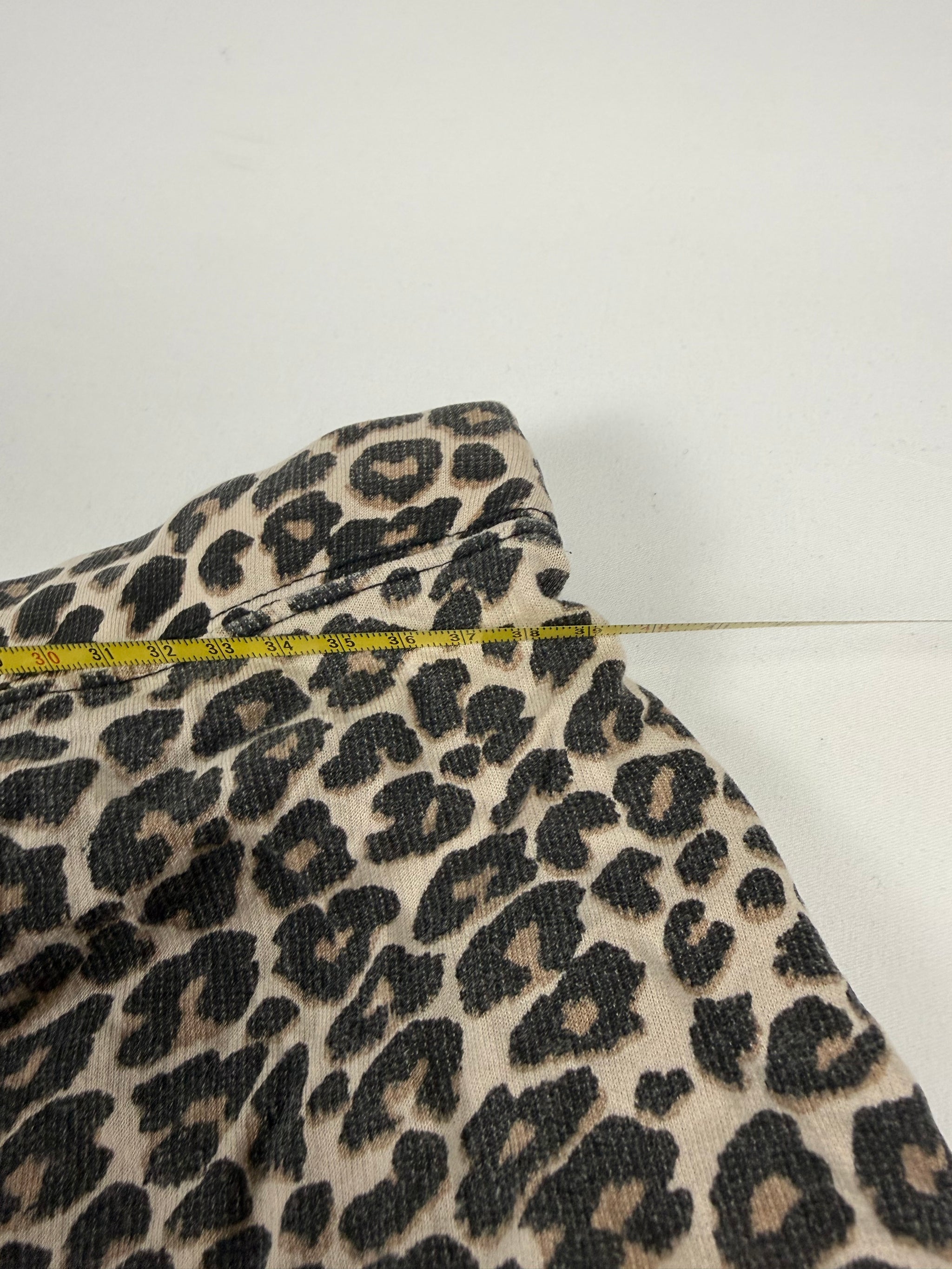 Beige animal print cotton mini short (M)